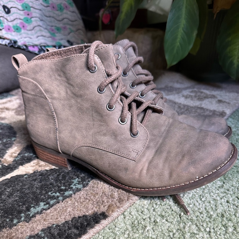 Women's Taupe Ankle Boots